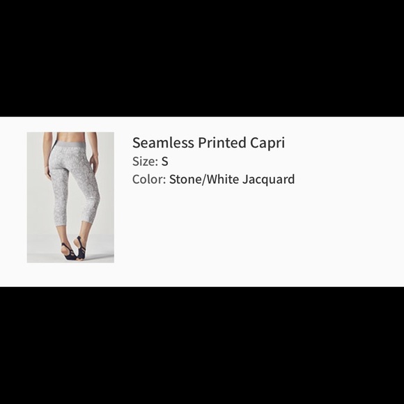 Fabletics Seamless Capris - Picture 5 of 5